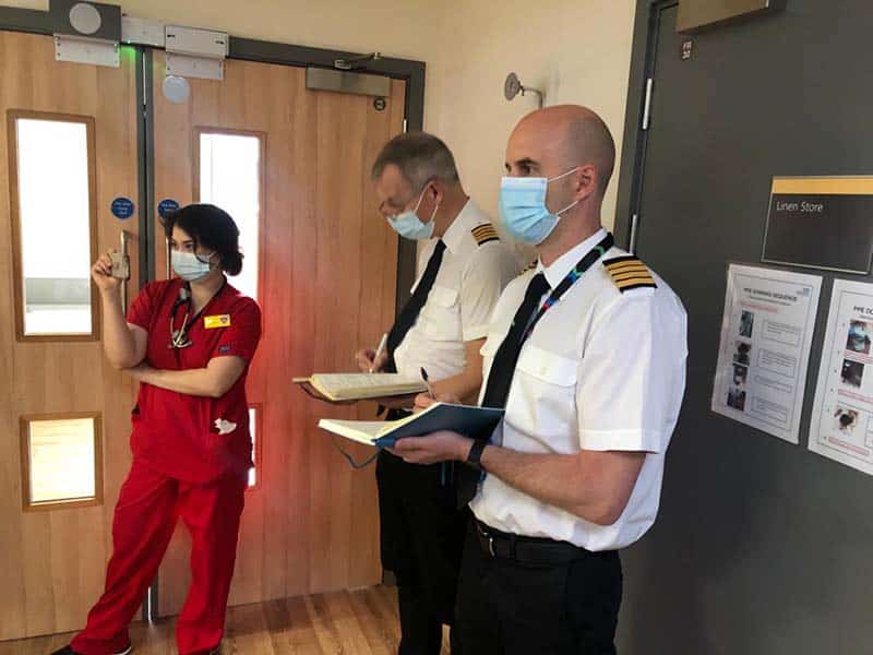 Airline pilots observing an NHS clinical simulation to give human factors feedback